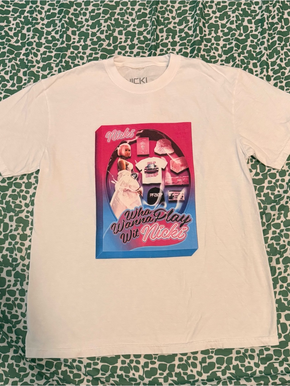 Nicki Minaj 'Who Wanna Play Wit Nicki' Graphic Concert Tee Gag City Tour - Large